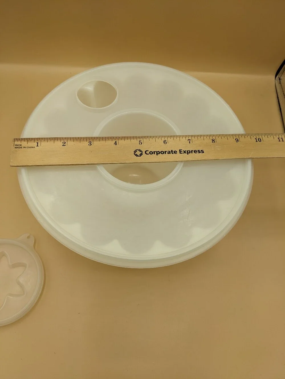 Tupperware PAR-T-JEL 776, 777, 778 Jello/Salad/Punch Bowl Ice Mold Pre-owned